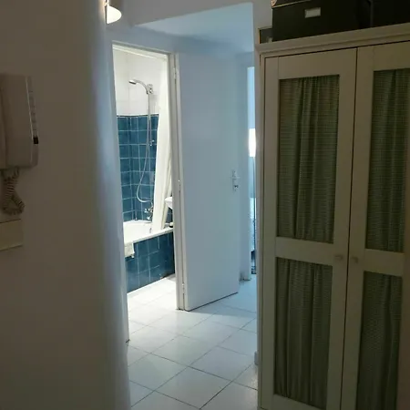 Apartment Two Bed In The Heart Of Old Town Easy Walking Distance From The Palais And Beaches 785 Cannes