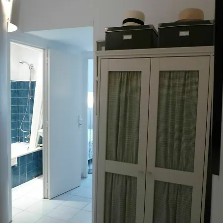 Two Bed In The Heart Of Old Town Easy Walking Distance From The Palais And Beaches 785 Apartment *