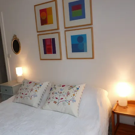Two Bed In The Heart Of Old Town Easy Walking Distance From The Palais And Beaches 785 *