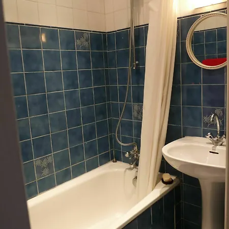 Two Bed In The Heart Of Old Town Easy Walking Distance From The Palais And Beaches 785 Apartamento